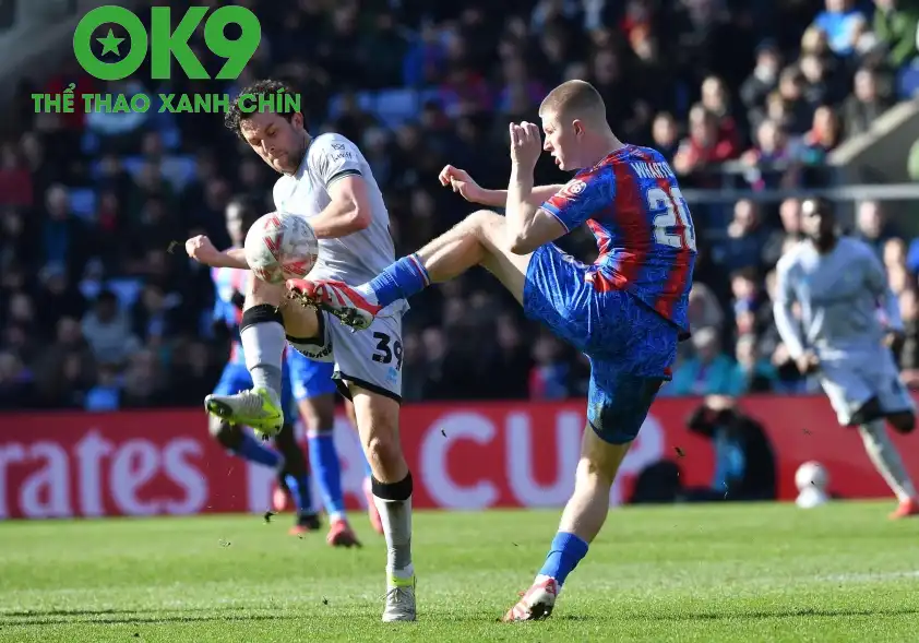 Crystal Palace được dự đoán sẽ chiến thắng để đi tiếp.